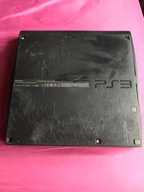 SONY PLAYSTATION 3 |120 GB | 8 GAMES |EYE CREATE9CAMERA)|HDMI CABLE|2 CONTROLERS |GAME STOP DRIVE